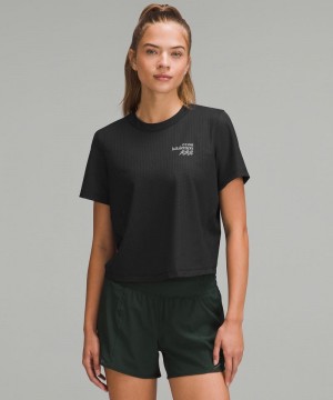 μπλουζακια Lululemon Breathable Running Short-Sleeve Graphic γυναικεια μαυρα | Greece-6849057