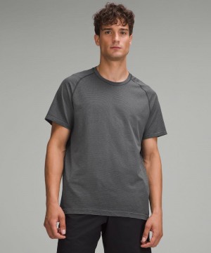 μπλουζακια Lululemon Metal Vent Tech Short-Sleeve ανδρικα μαυρα γκρι | Greece-9365407