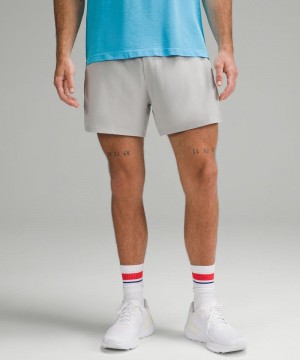 Σορτσ Lululemon Pace Breaker Linerless 5" ανδρικα γκρι | Greece-1854726