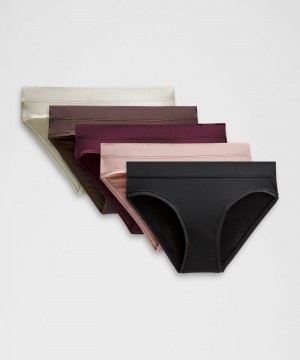 εσωρουχα Lululemon UnderEase Mid-Rise Bikini γυναικεια μαυρα Μπεζ ροζ σκούρο κοκκινα | Greece-4926581
