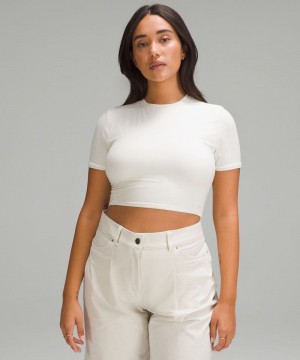 μπλουζακια Lululemon Wundermost Ultra-Soft Nulu Crewneck Cropped γυναικεια Μπεζ | Greece-1982473
