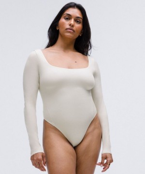 Κορμακια Lululemon Wundermost Ultra-Soft Nulu Square-Neck Long-Sleeve γυναικεια Μπεζ | Greece-0167549