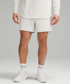 Σορτσ Lululemon Zeroed In Linerless 5" ανδρικα Μπεζ | Greece-6897310