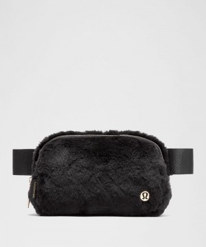 Τσαντα Μεσησ Lululemon Everywhere Plush Fleece γυναικεια μαυρα χρυσο χρωμα | Greece-5063942