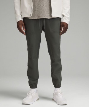 παντελονι jogger Lululemon License to Train Shorter ανδρικα καφε | Greece-7620834