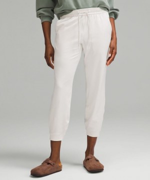 παντελονι jogger Lululemon Soft Jersey Classic-Fit Mid-Rise 7/8 Length γυναικεια Μπεζ ασπρα | Greece-9458736