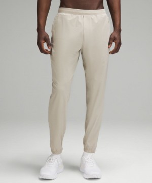 παντελονι jogger Lululemon Surge ανδρικα Μπεζ | Greece-5274396